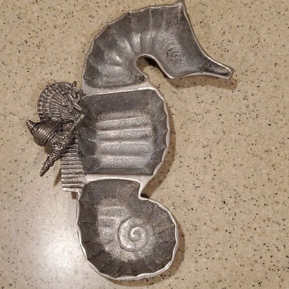 Seahorse Metal 3 Section Candy Snack Dish Tray - Picture 1 of 8